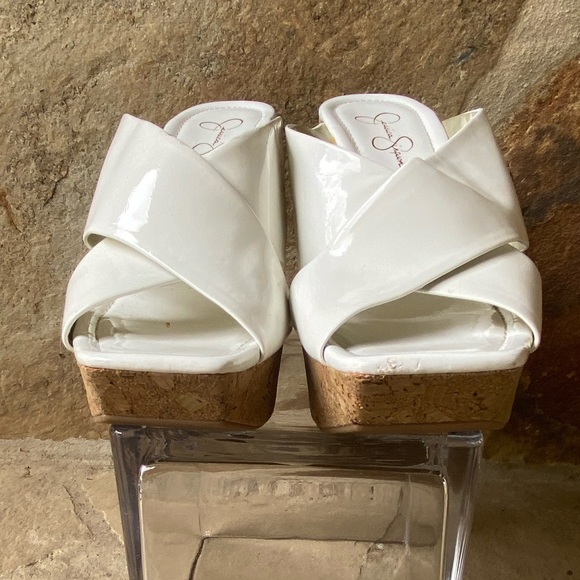 Women’s Jessica Simpson cork heel wedges - Picture 3 of 10